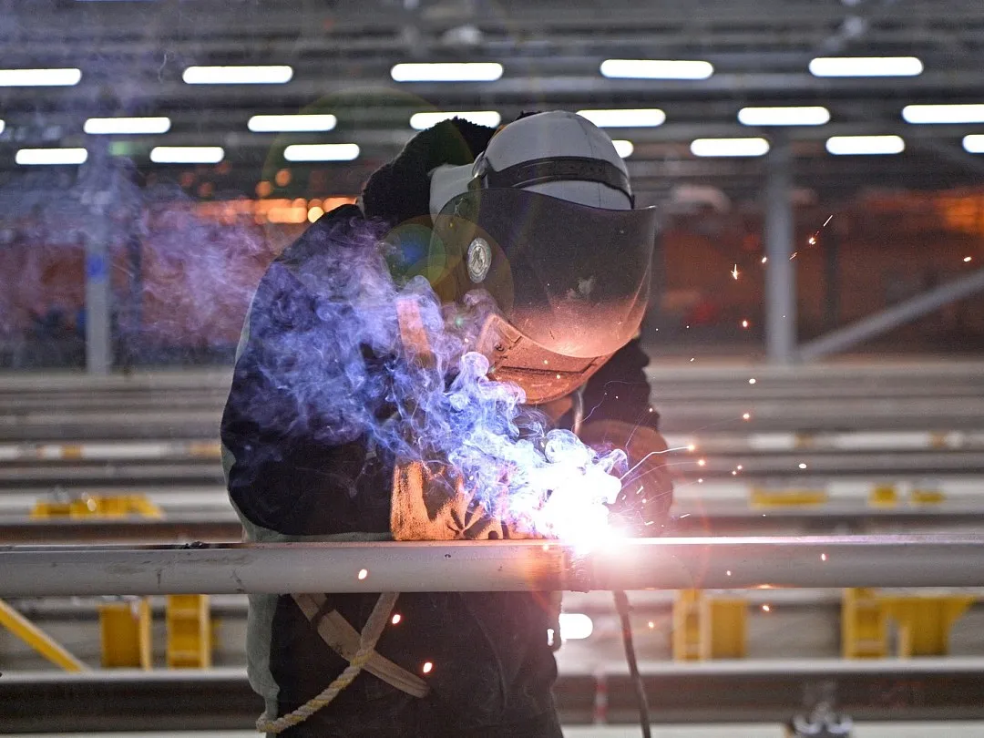 К 2030 году стройке потребуется почти 800 тыс. новых специалистов