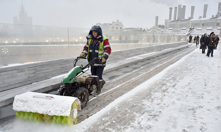 В Москву идут ветер, снегопад и похолодание