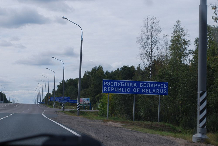 Ограничения на въезд и выезд между Россией и Белоруссией могут снять в конце лета