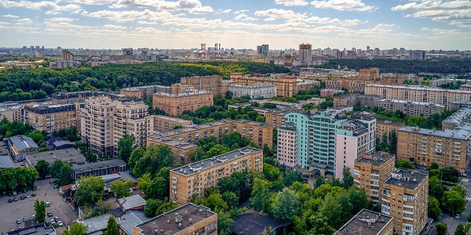 В районе Хамовники согласовали капремонт трех жилых домов