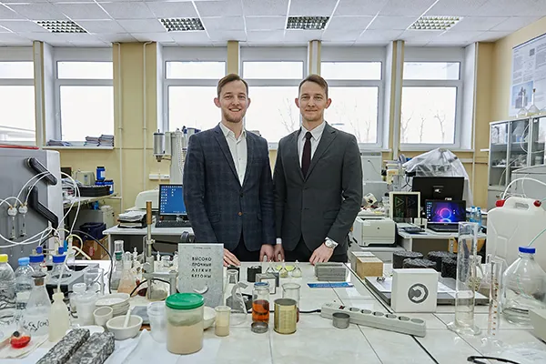 В НИУ МГСУ преподают и развивают науку братья-близнецы,  карьерные пути которых похожи, как зеркальные отражения 