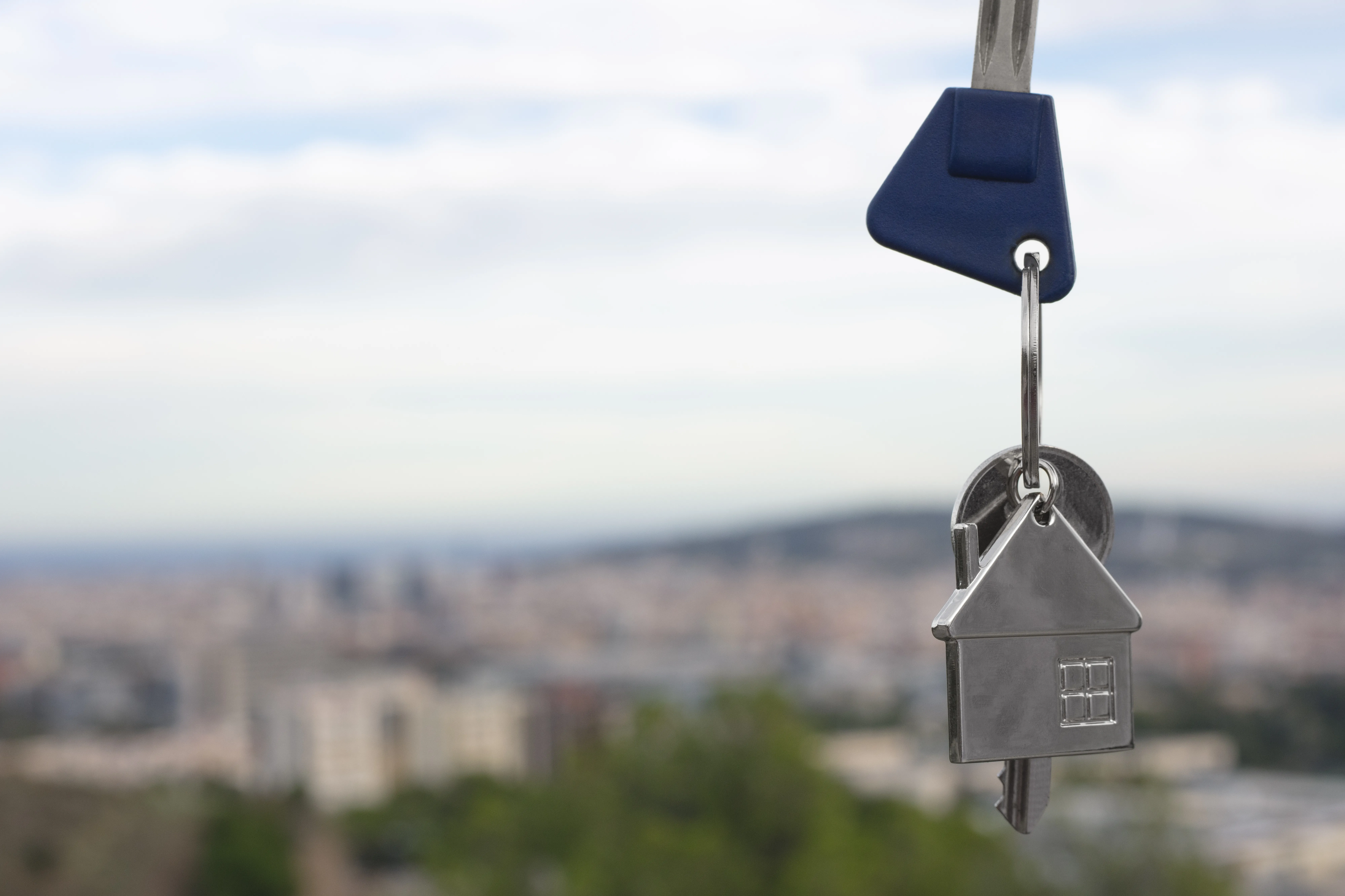 Выдача ипотеки в России в марте выросла почти на 10%