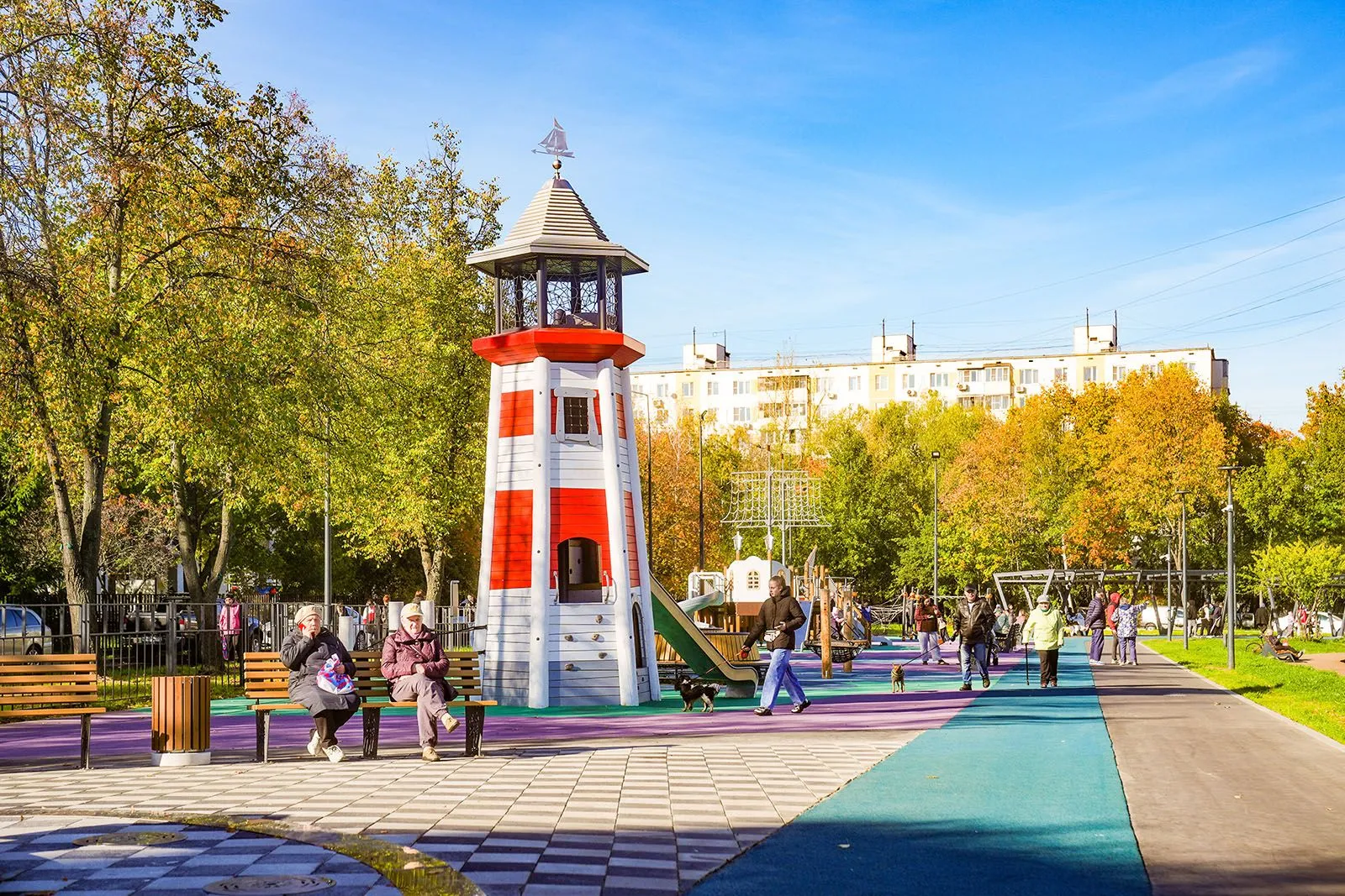 В Москве в 2025 году благоустроили более 80 общественных пространств