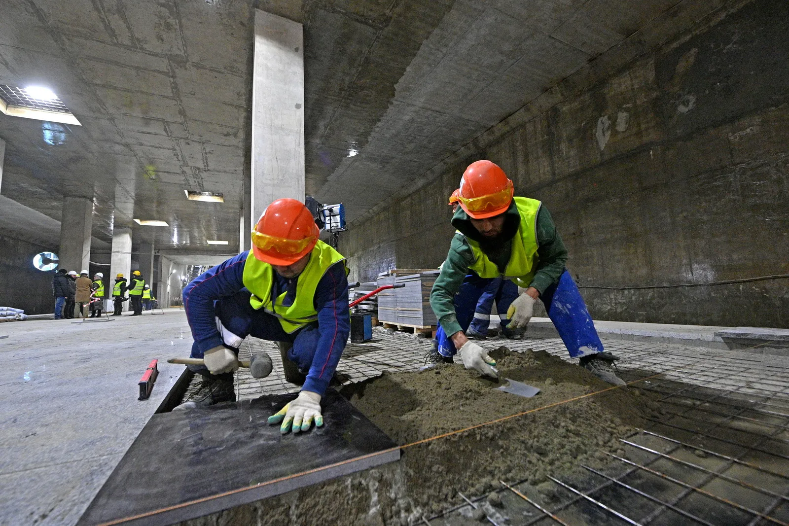 Коммунарку поставят на рельсы