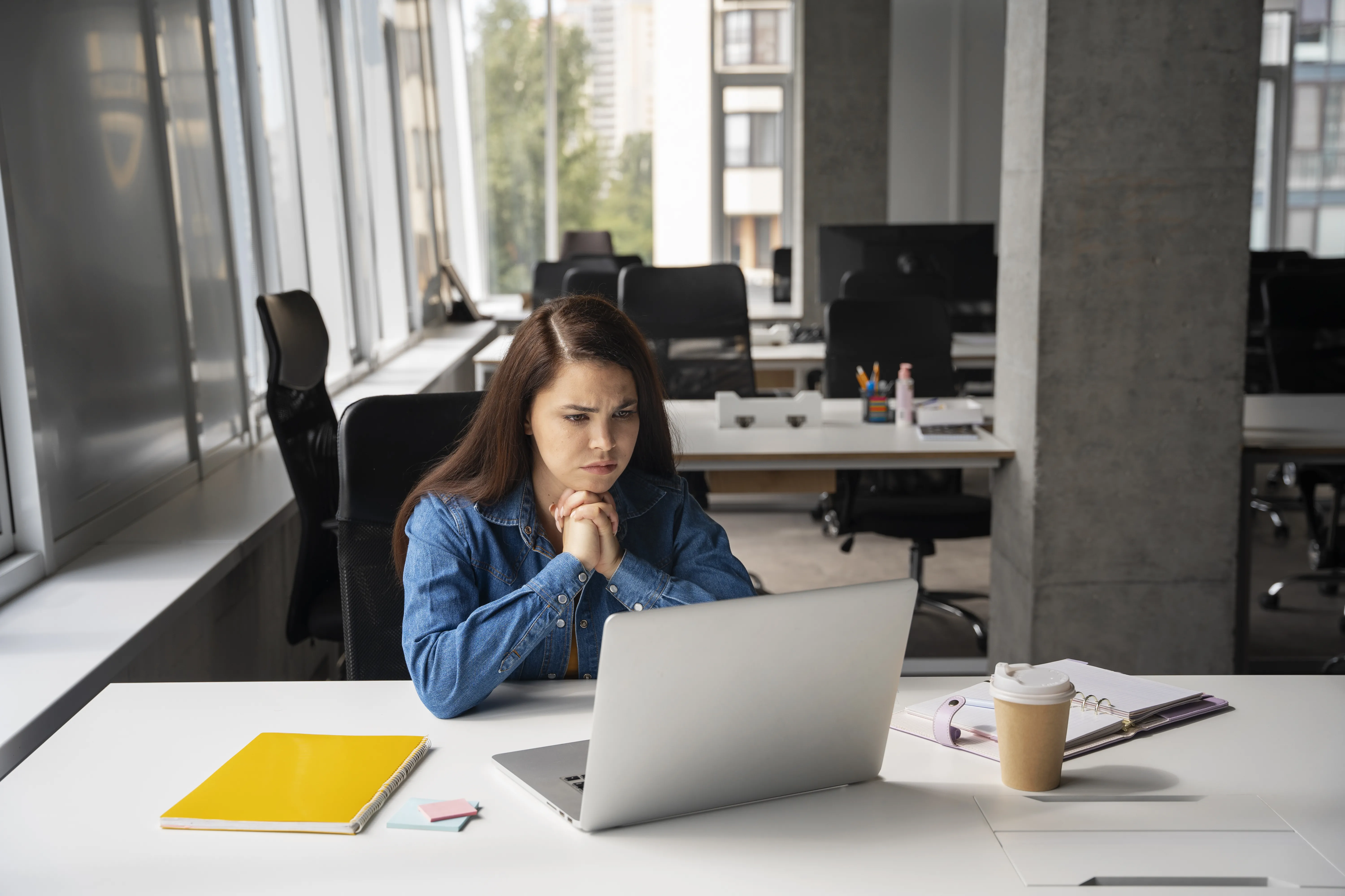 В Госдуме предложили сократить рабочий день до шести часов