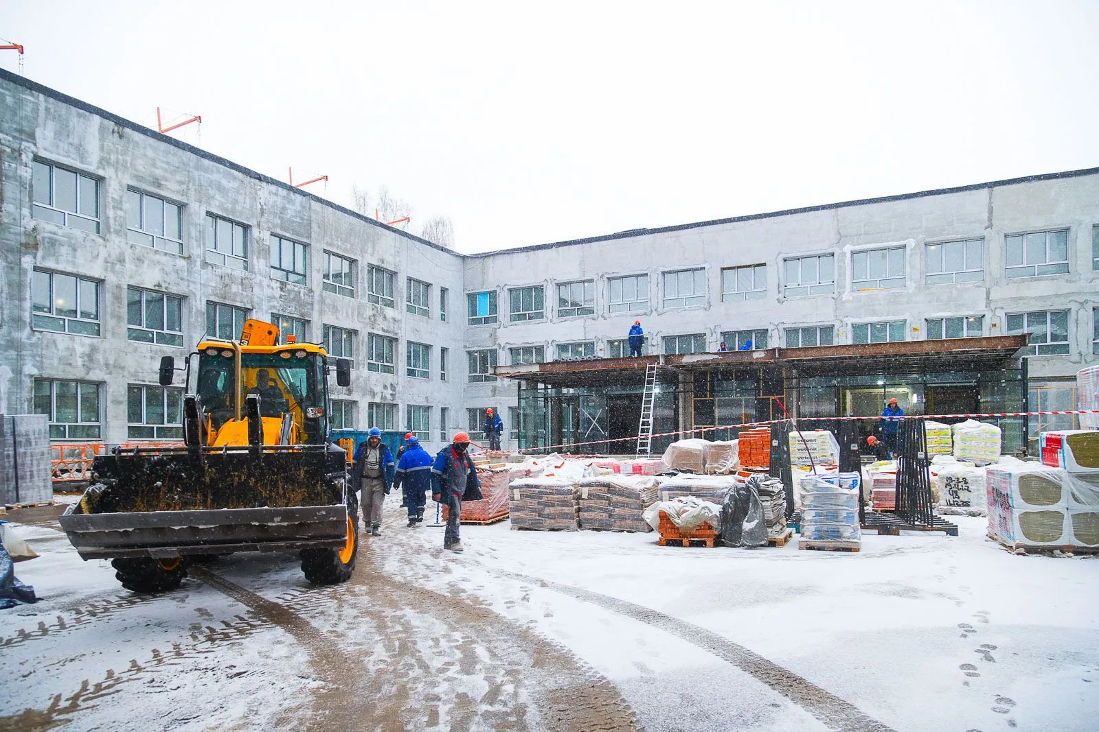 Обновленное здание школы №1619 в Строгине откроют 1 сентября