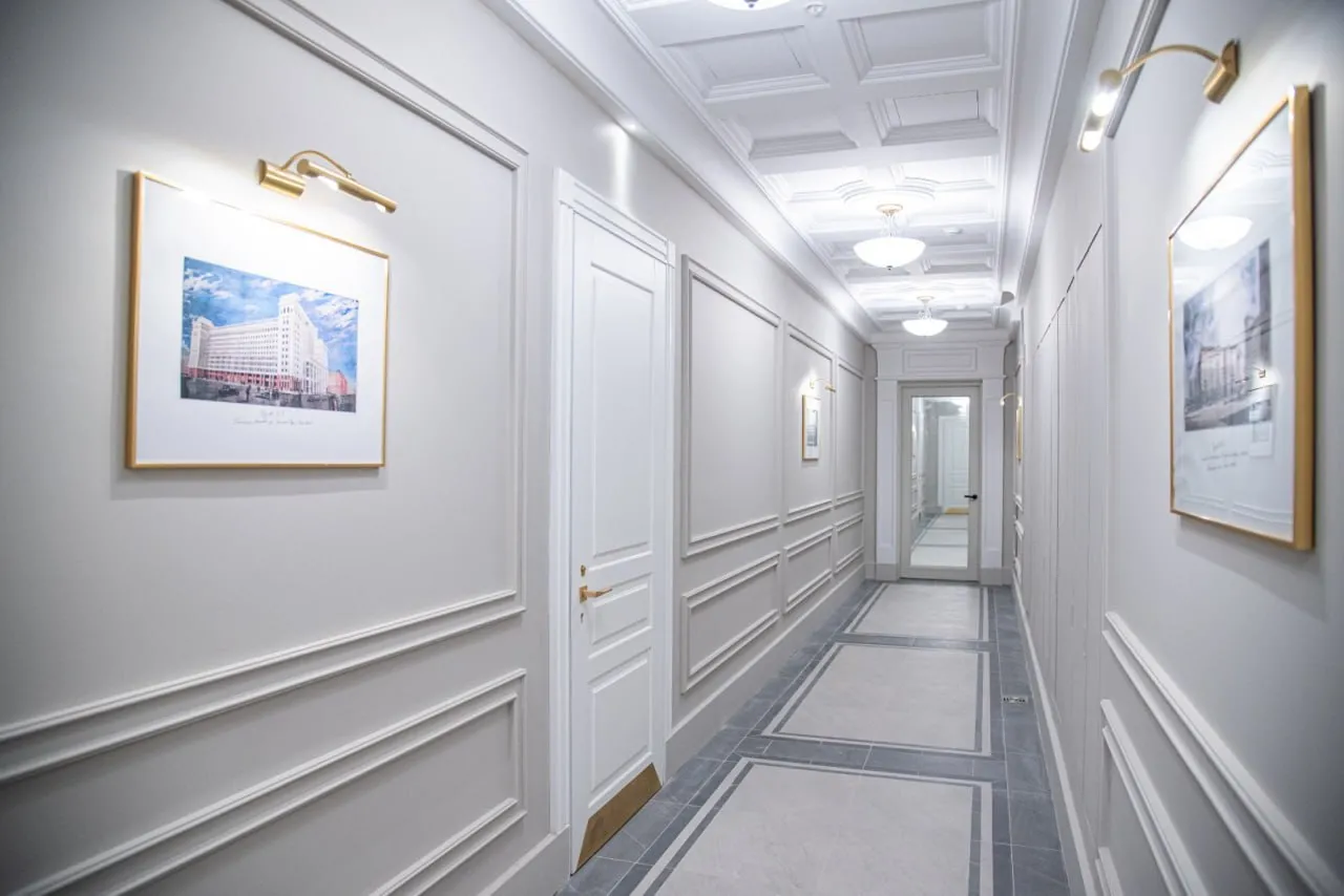 70 работ А.В. Щусева украсили этаж Дома Щусева в ЖК «Театральный квартал» 