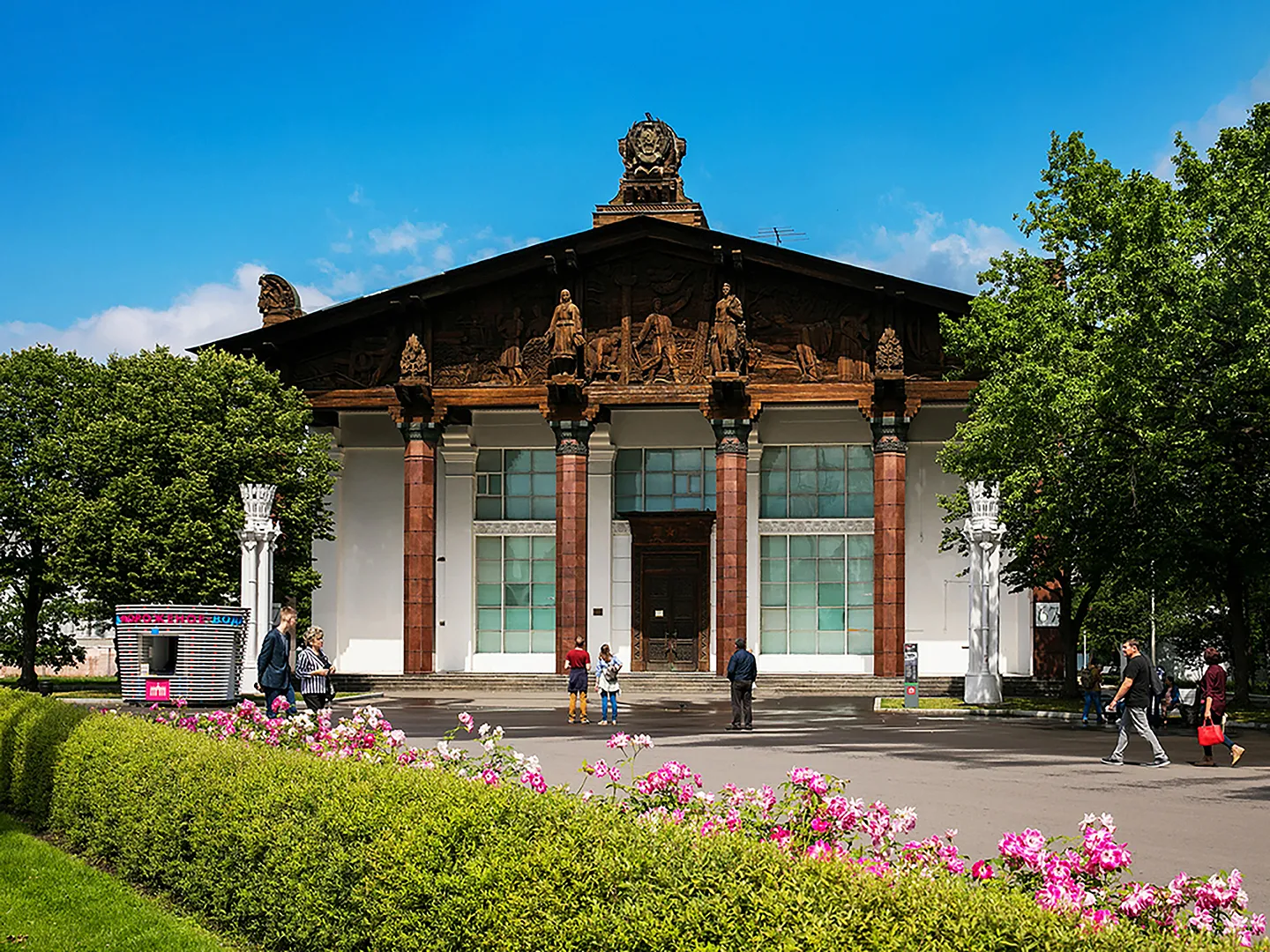 На ВДНХ проходит реставрация павильона с уникальной историей