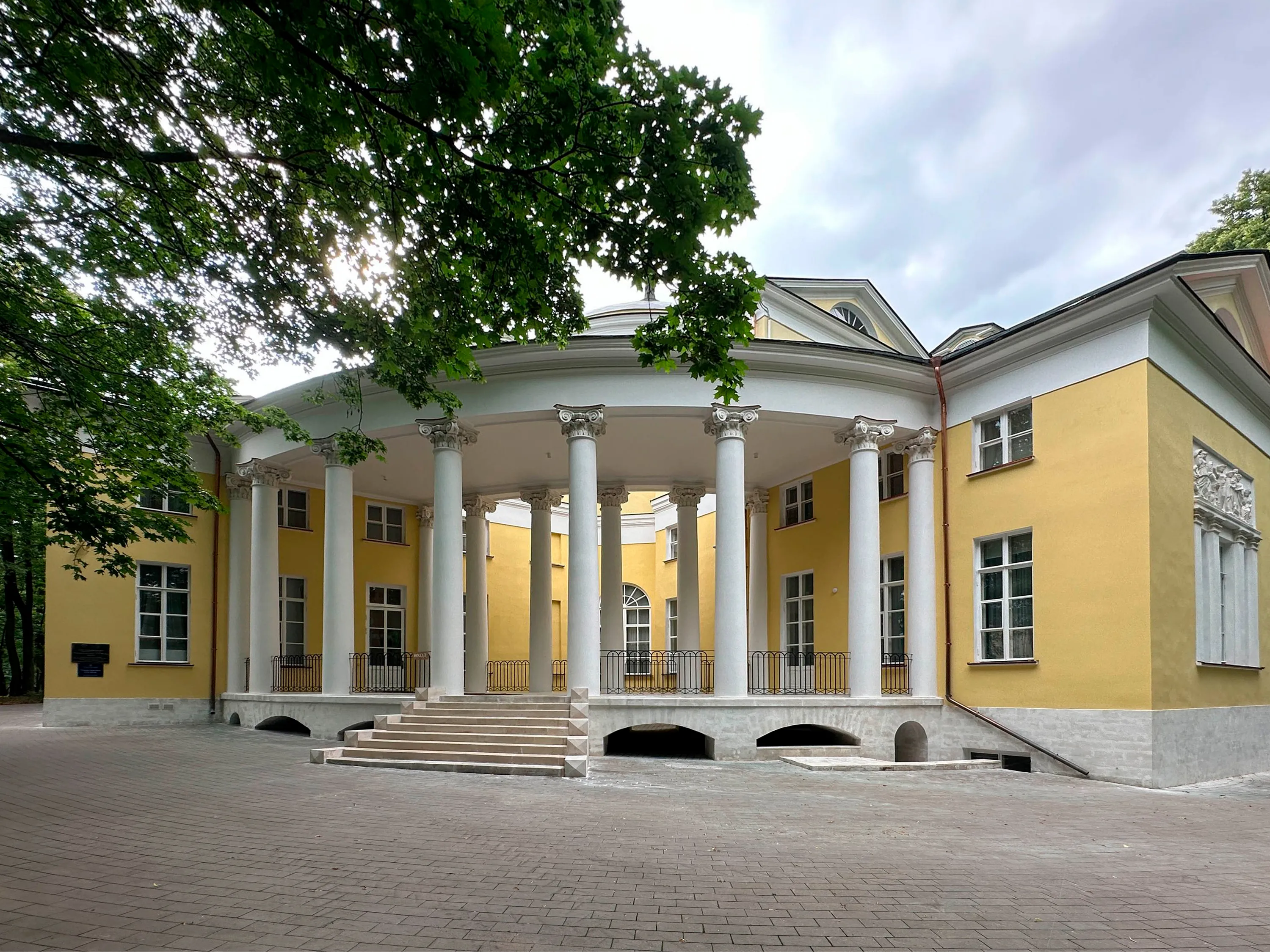 «Московскому Версалю» 310 лет