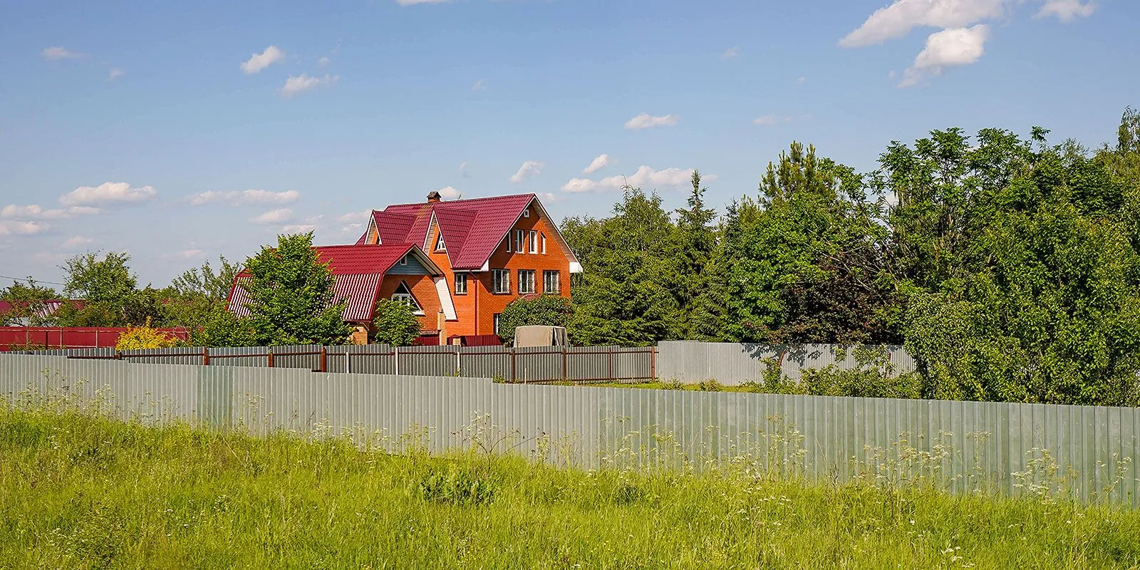 На рынке загородного жилья Подмосковья фиксируется рост продаж 