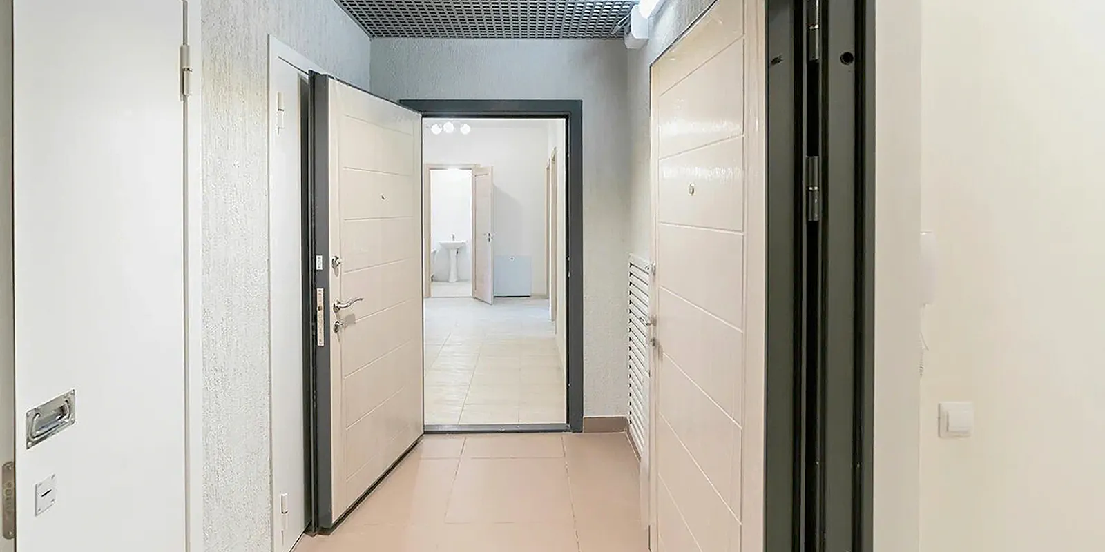 Маломобильные москвичи получили 233 квартиры по реновации 