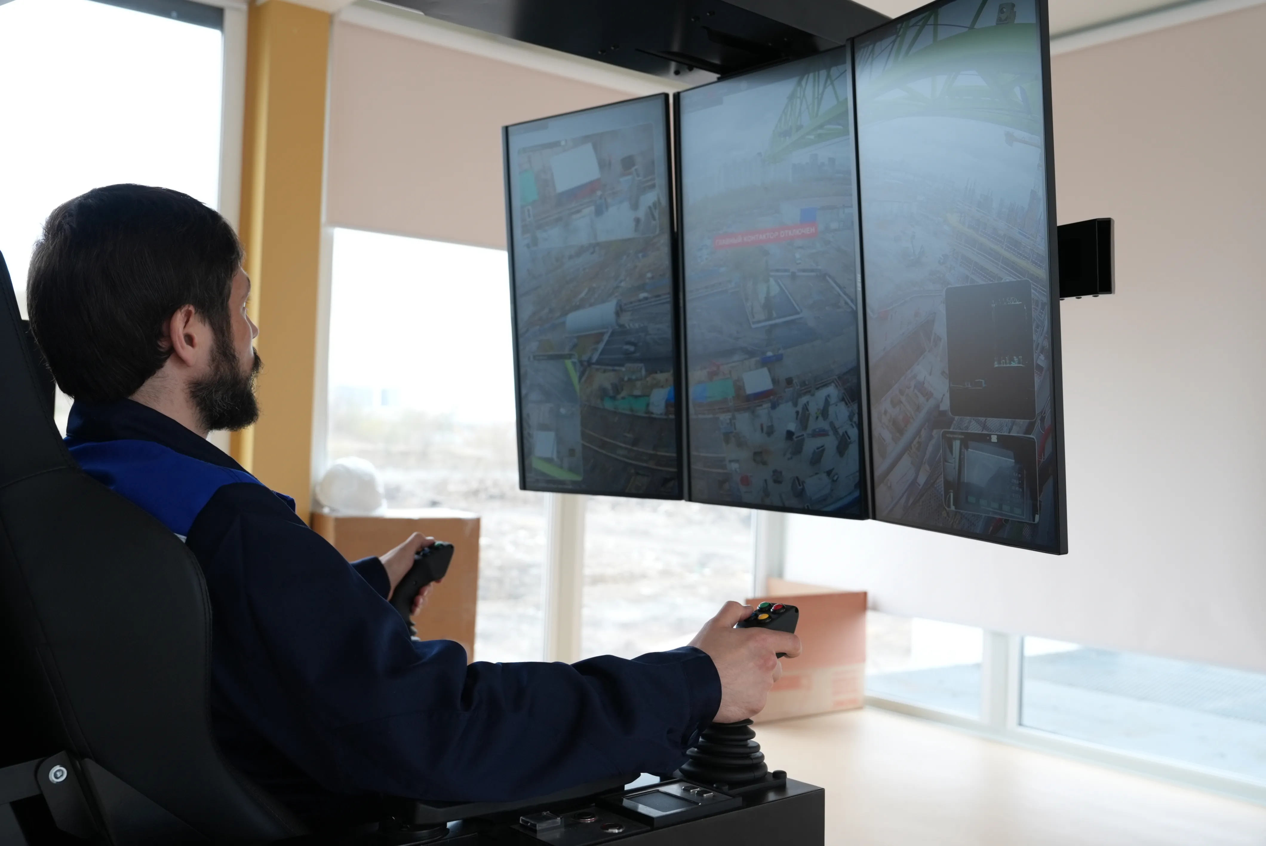 Жилой комплекс строит «умный» башенный кран 