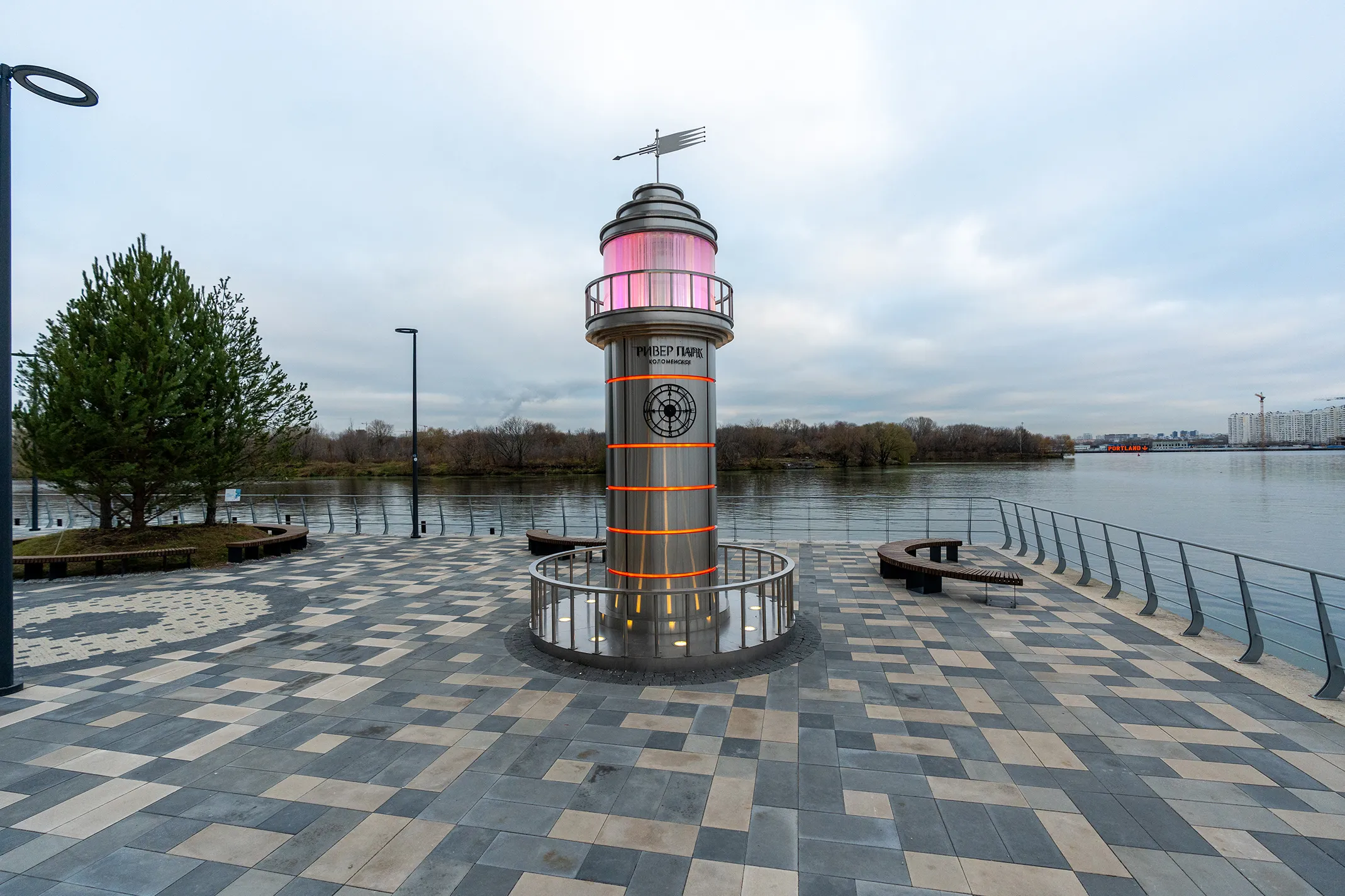 Рассматриваем новую набережную в Нагатинском затоне