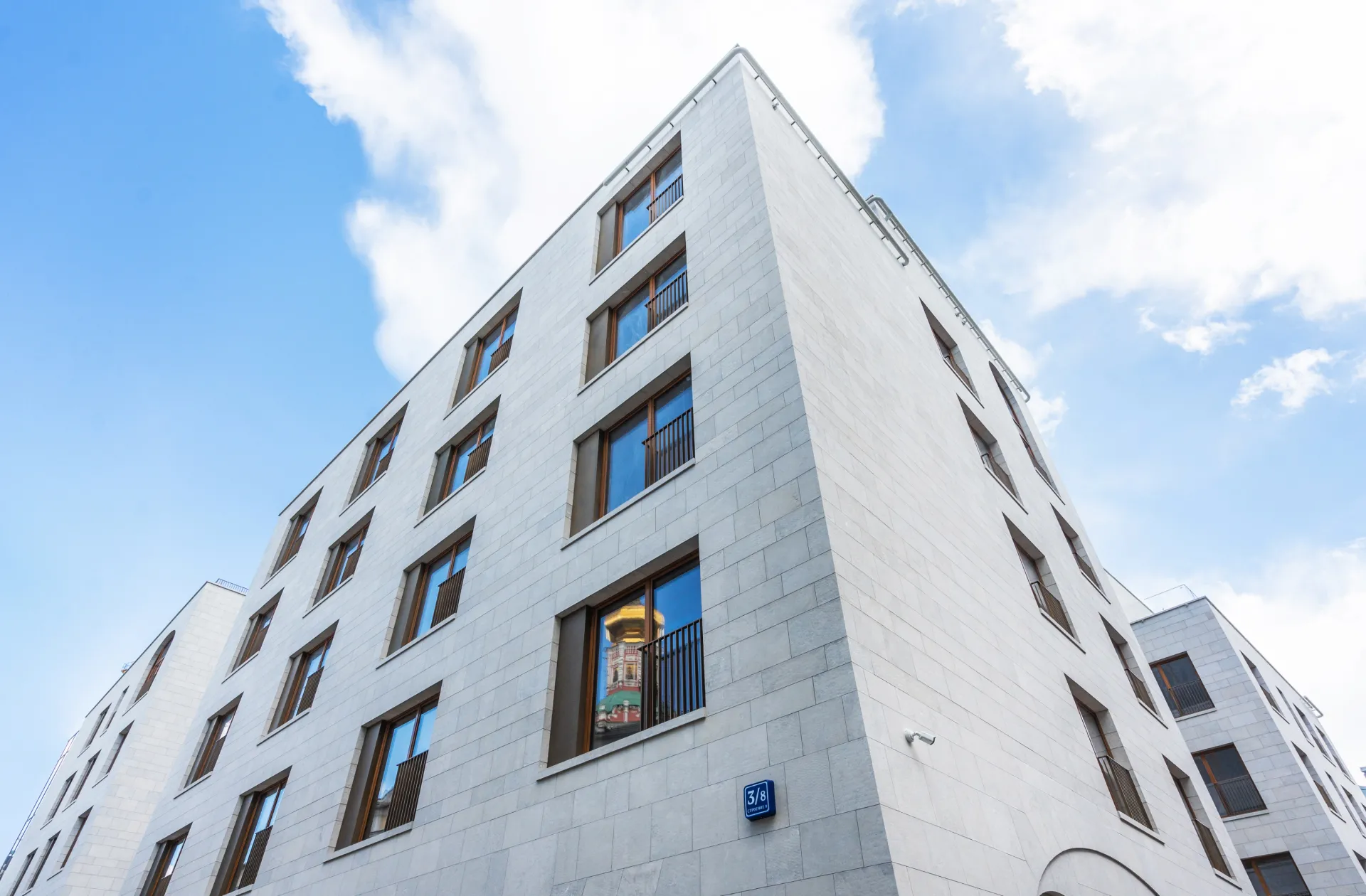 В 160 метрах от Красной площади построили четыре клубных особняка