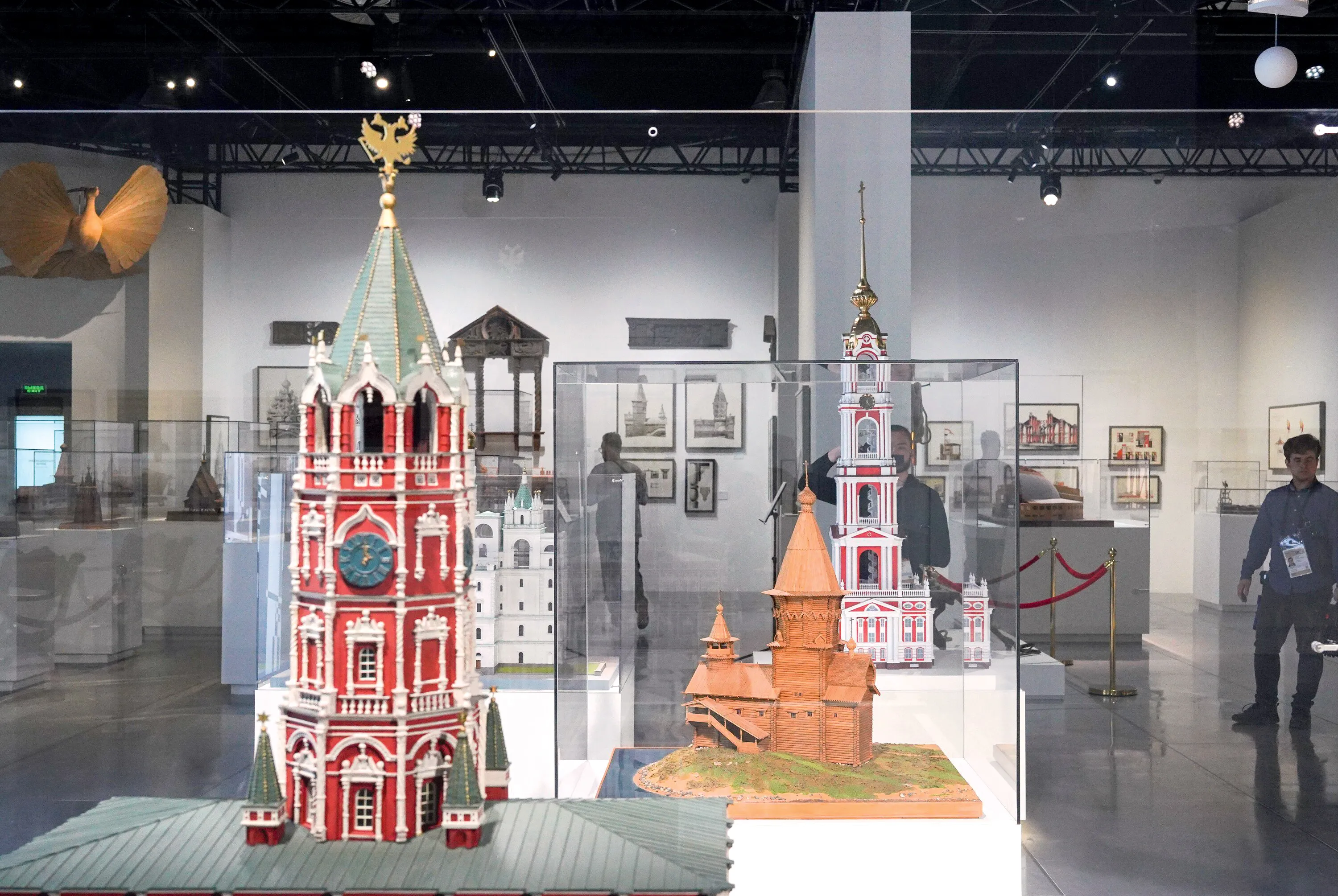 В Национальном центре «Россия» прошла выставка «Рождение масштаба»