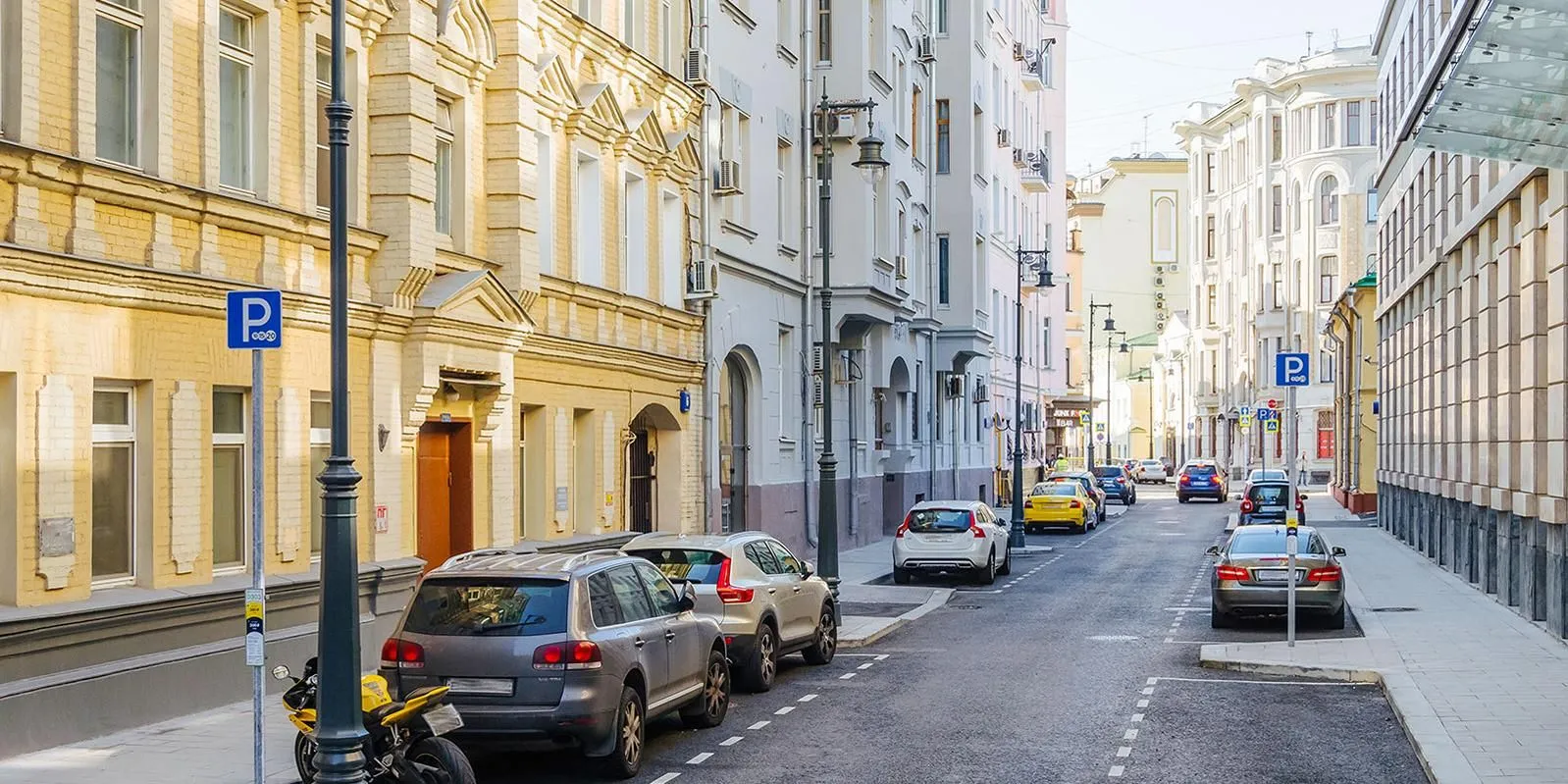 Парковка в Москве будет бесплатной в отдельные дни майских праздников