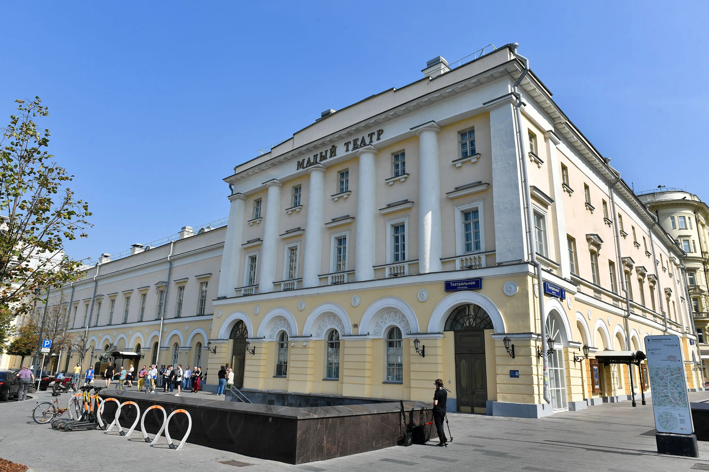 Подмостки. Вечер. Вдохновенье