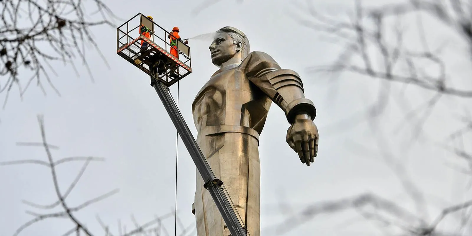 В Москве после зимы промоют более 1,1 тысячи памятников