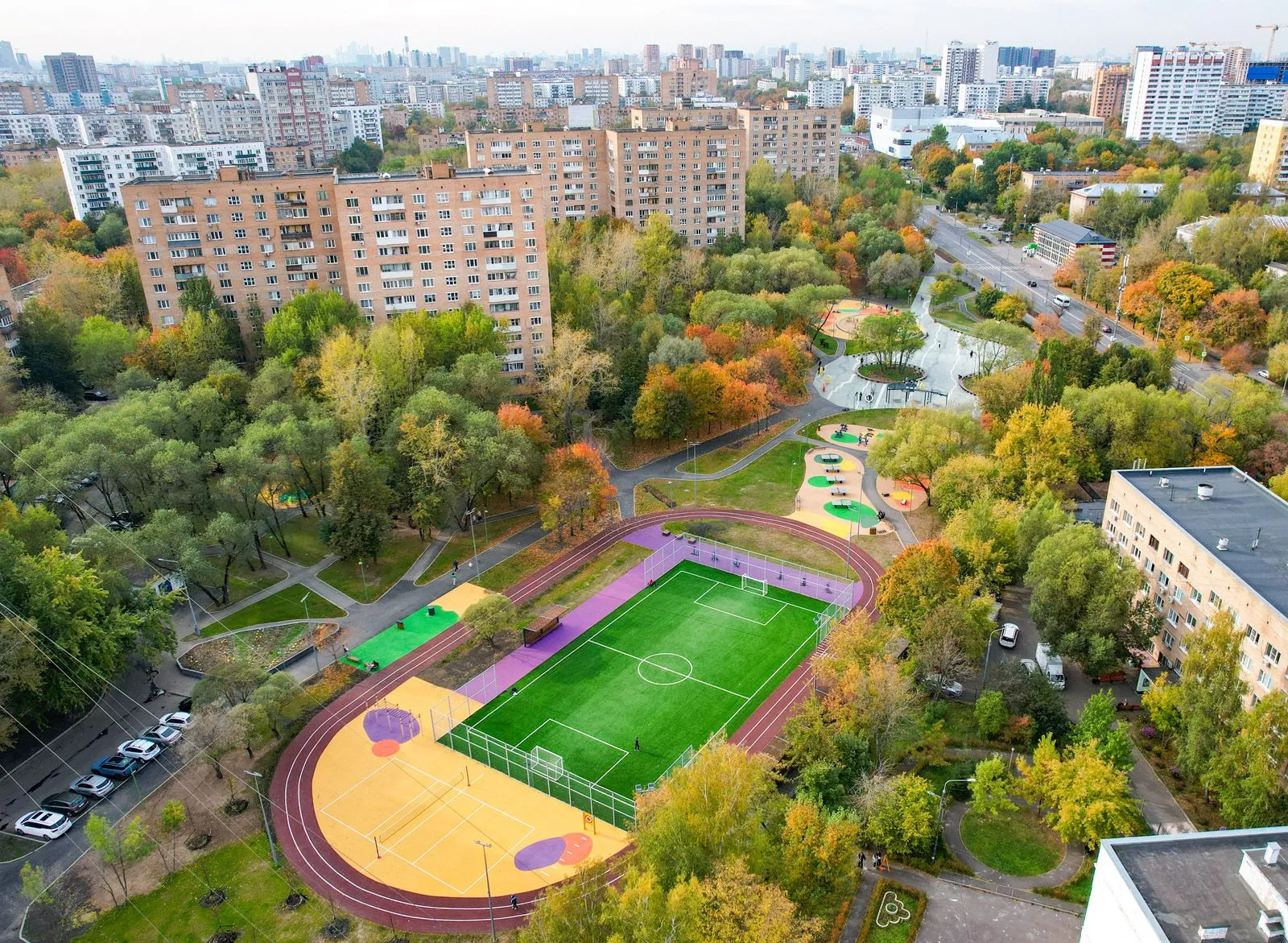 В Москве за год обустроили более 800 спортивных площадок