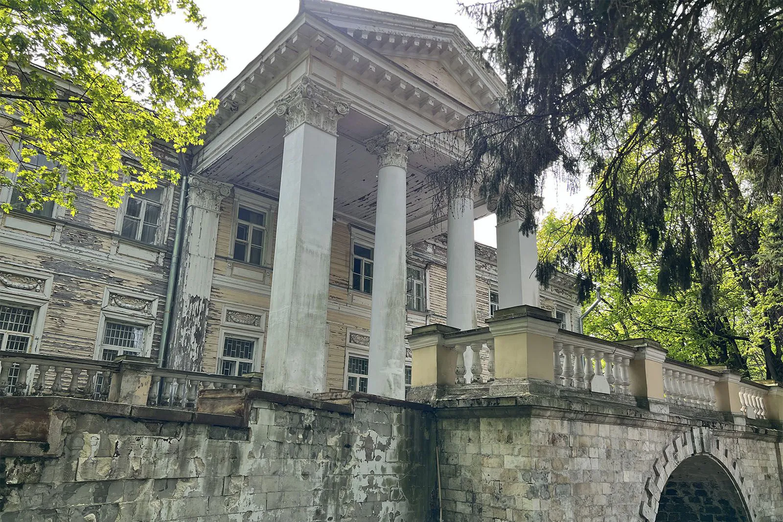 Началась реставрация усадьбы Узкое  на юго-западе столицы