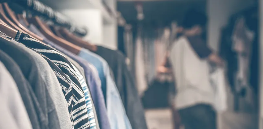 Фото: pixabay apparel-attire-blur-994517.jpg