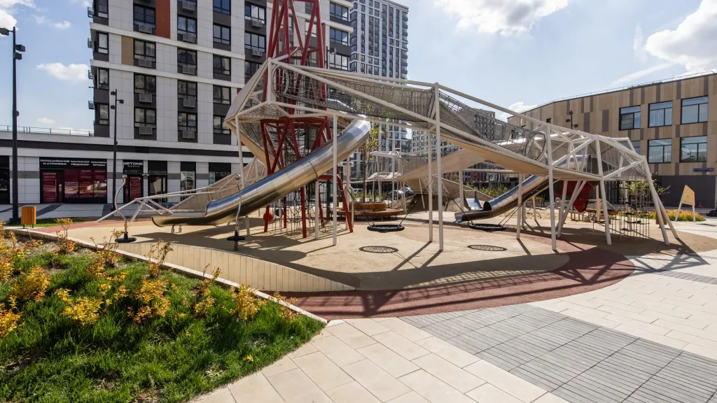 ЖК Life Варшавская.jpg