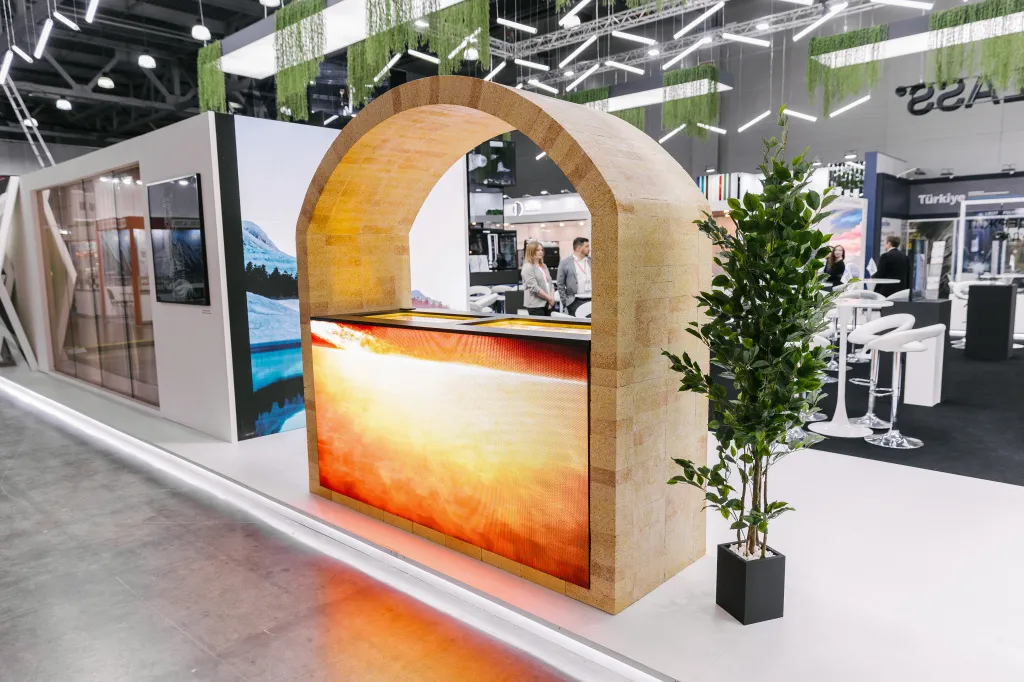 ID-52408.jpg ID-52408.jpg