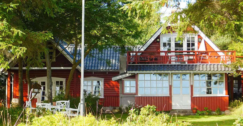 villa-1157773_1280.jpg