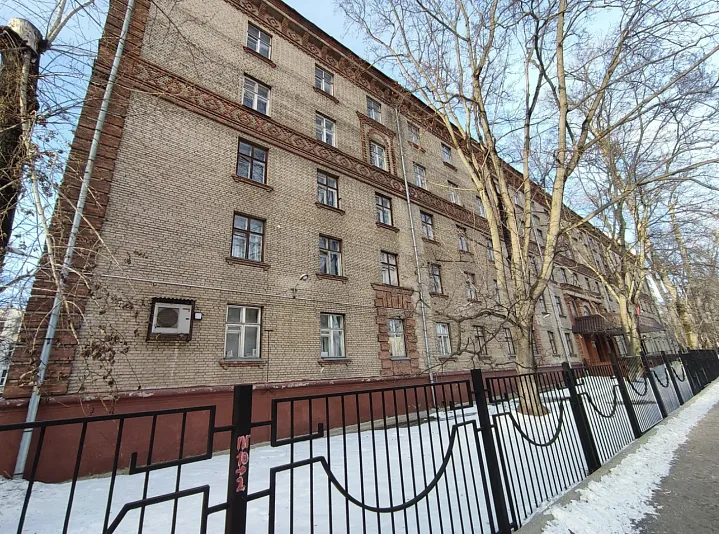 Здание бывшего колледжа ВГИК на Будайской улице выставили на торги за 535 млн рублей