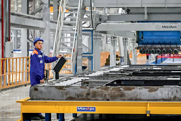 Москва запускает крупнейший в мире роботизированный завод модульного домостроения