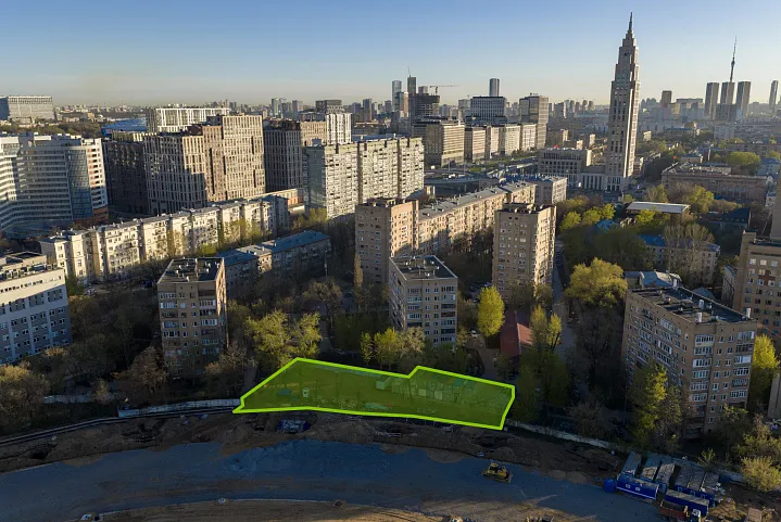 Участок рядом с Центральным Московским ипподромом выставят на торги за 334,7 млн рублей