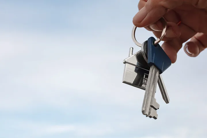 Россияне оформили ипотеку на 4,3 трлн рублей за 2025 год