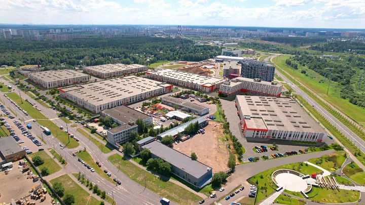 Кто и как строит современные технопарки