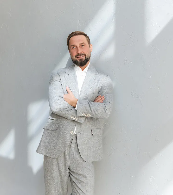 Основатель GloraX Андрей Биржин вновь возглавил компанию