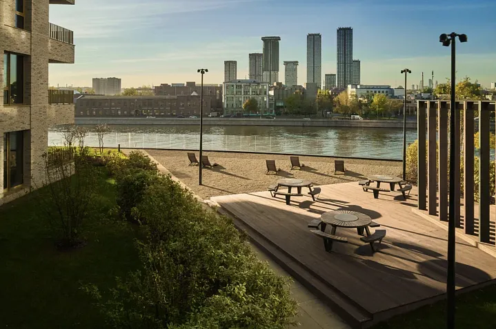 Служба комфорта Sminex взяла в управление квартал Foriver