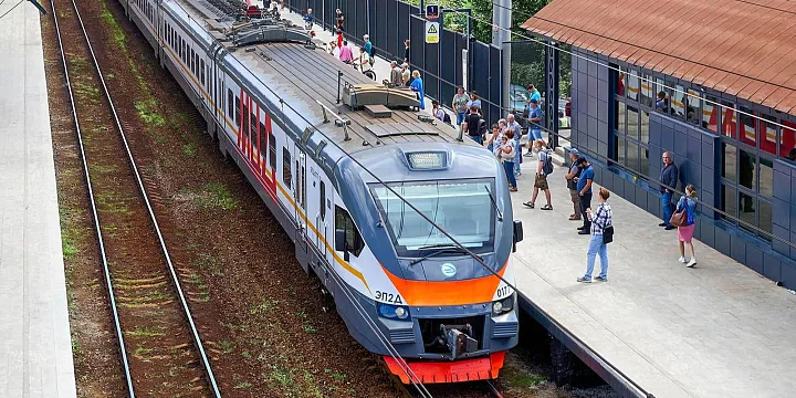 В майские праздники назначат почти 50 дополнительных пригородных поездов