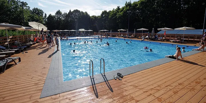 Самый жаркий день: где в Москве спрятаться от зноя