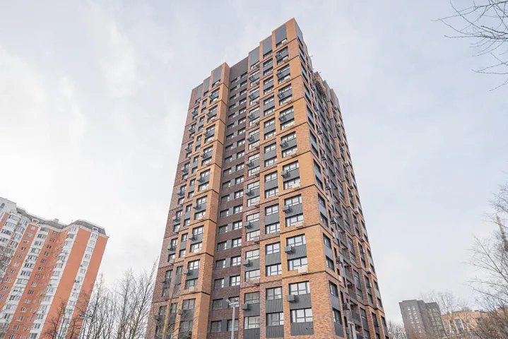 Дом с необычными фасадами построили в районе Перово по реновации