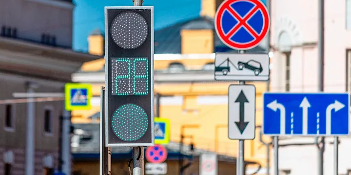 В Москве увеличат количество умных светофоров