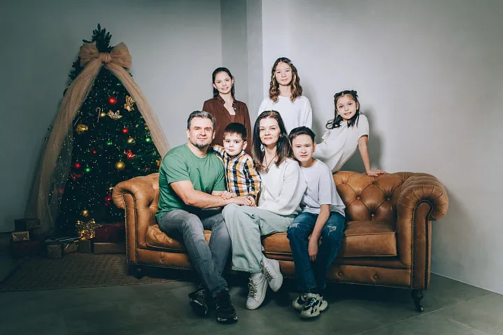 Как стать Дедом Морозом: Благотворительный фонд «Найди семью» запускает Марафон добра «Щедрый Новый Год»