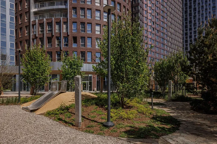 Стартовала выдача ключей дольщикам второй очереди ЖК на Шелепихинской набережной