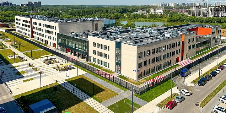 До конца года в Москве построят 40 социальных объектов