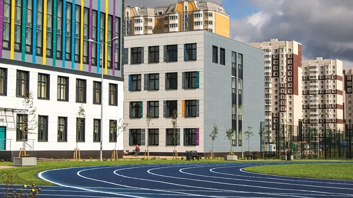 Собственные школы и детсады есть в каждой второй новостройке Москвы