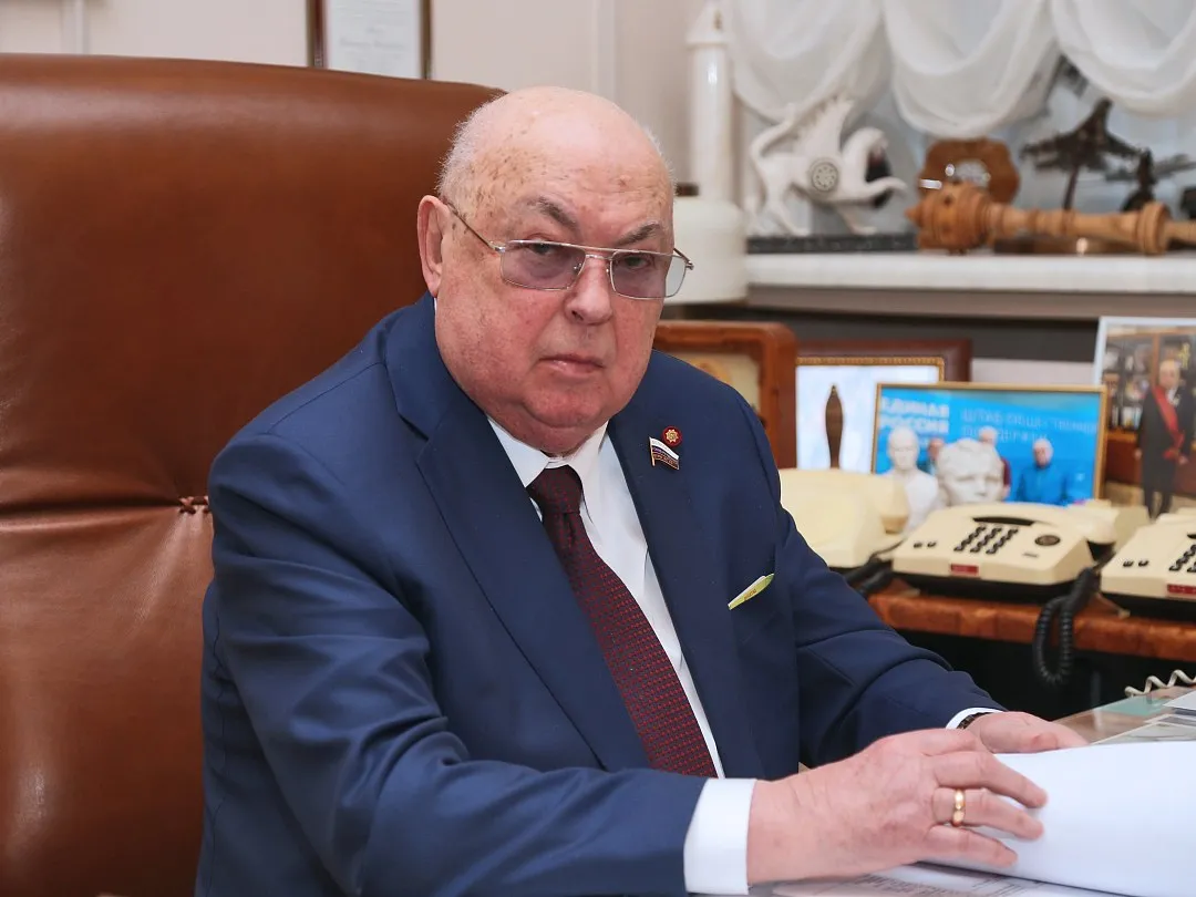 Дорога к храму Владимира Ресина