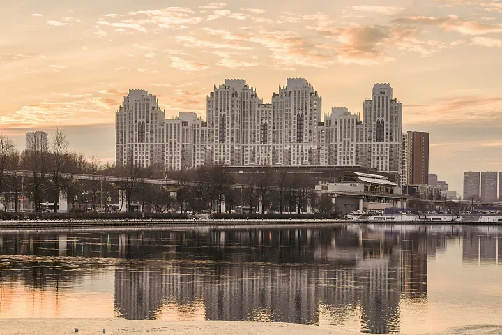 Sminex завершил фасады «Достижения» в торжественном стиле ар-деко