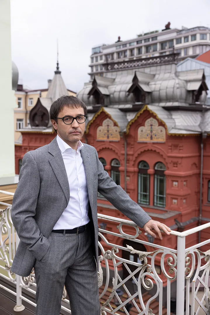 Благотворительность, забота о сотрудниках и жильцах