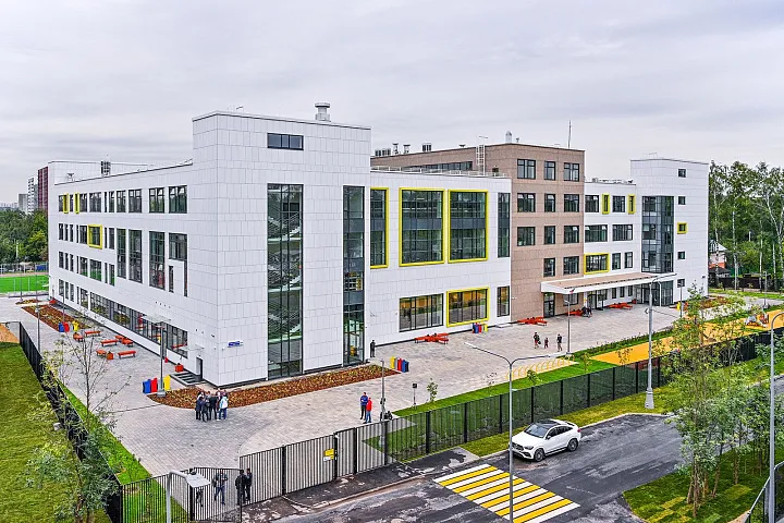 С 2020 года на севере Москвы построили 19 новых школ и детских садов