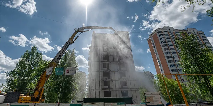 На юге Москвы демонтировали 21 пятиэтажку по реновации 