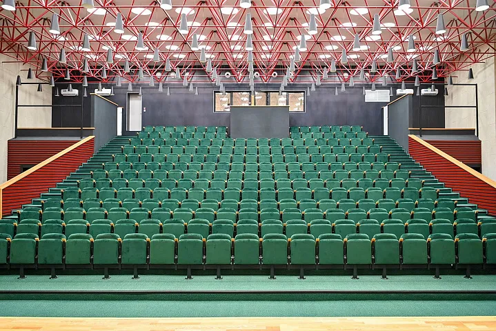 Во дворце Пионеров на Воробьевых горах отреставрировали Зал ста фонарей