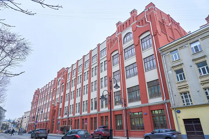 Завершена реставрация фасадов главного корпуса типографии Сытина на Пятницкой улице